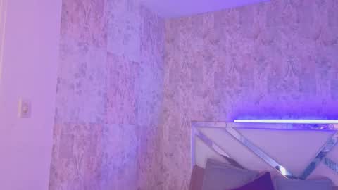 Snapshot of april_summer_ chatting on May 2026 09:34:02 PM Isabella online show from May 2026 09:34:02 PM
