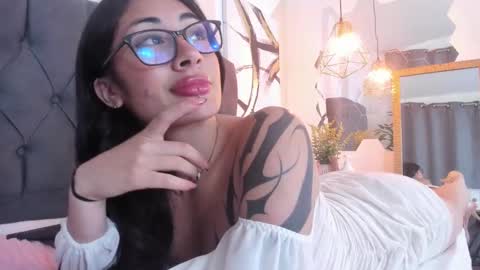 Cris online show from March 2025 12:09:02 PM