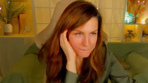 aprill_o_nill online show from December 2024 04:32:02 PM