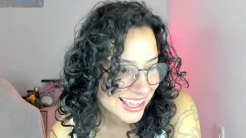 aqua emilly online show from January 2026 09:28:01 PM