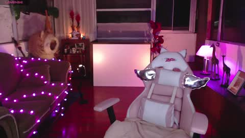 Zam independent model online show from February 2025 06:14:01 AM