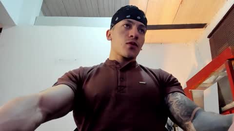 Jonathan online show from October 2025 07:30:02 PM