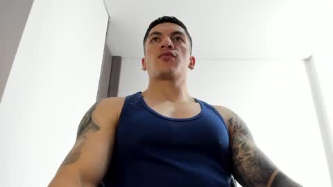 Snapshot of aquiles_51 chatting on April 2026 05:55:01 PM Jonathan online show from April 2026 05:55:01 PM
