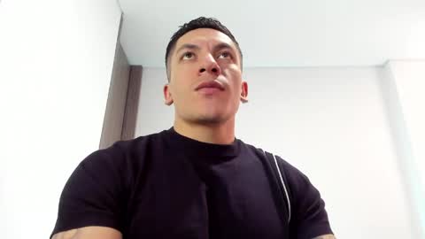 Snapshot of aquiles_51 chatting on June 2026 06:43:01 PM Jonathan online show from June 2026 06:43:01 PM