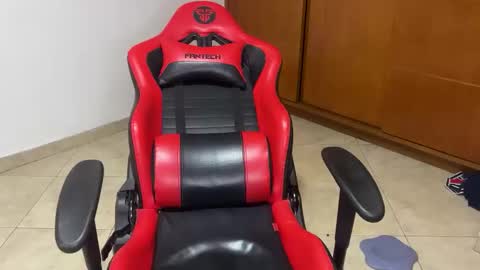 Snapshot of aquilesmade chatting on December 2024 12:45:02 AM Aquilesmade online show from December 2024 12:45:02 AM