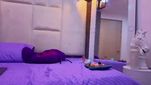 Snapshot of aranza_jones chatting on June 2026 11:09:01 AM Aranza online show from June 2026 11:09:01 AM