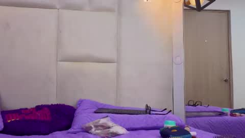 Snapshot of aranza_jones chatting on July 2026 11:16:02 AM Aranza online show from July 2026 11:16:02 AM