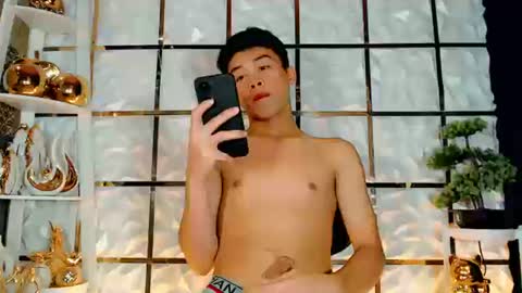 Snapshot of archie_moreno chatting on December 2025 10:21:02 AM ARCHIE online show from December 2025 10:21:02 AM