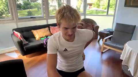 Snapshot of archievirt chatting on January 2026 12:31:02 PM Archie online show from January 2026 12:31:02 PM