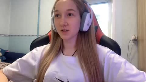 ardeliaaleshire online show from June 2026 03:05:01 PM