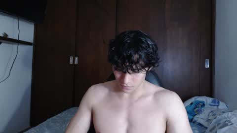 Snapshot of ares_aestheticgod chatting on February 2025 04:05:01 AM Ares D online show from February 2025 04:05:01 AM