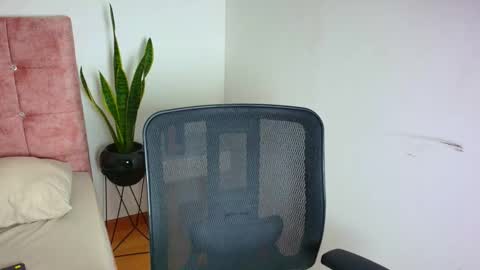 Ares Alpha  online show from November 2025 07:02:02 PM