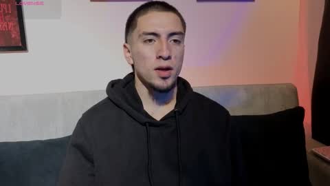 Mateo online show from December 2025 03:03:01 AM