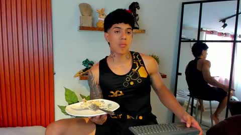 aress444 online show from September 2025 08:30:01 PM