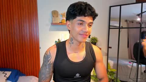 aress444 online show from September 2025 02:01:02 AM