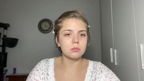 Snapshot of ari_crystal chatting on February 2026 01:58:01 PM ari_crystal online show from February 2026 01:58:01 PM