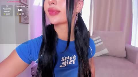 Ari online show from December 2025 03:20:01 PM