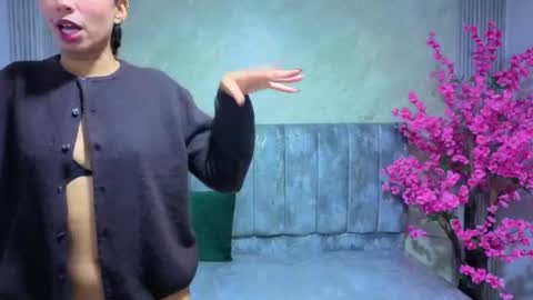 Ari online show from April 2026 01:07:01 PM