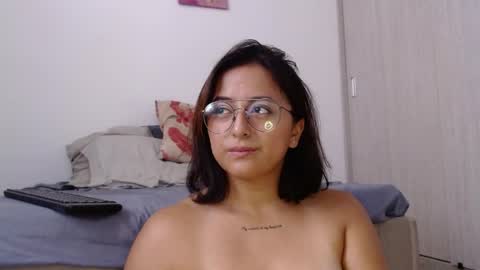 AriaBronw online show from June 2026 02:33:01 PM