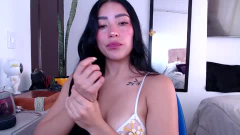 Aria Castelli online show from May 2026 02:57:02 PM
