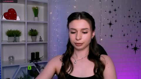 Snapshot of aria_glow chatting on April 2026 01:14:01 PM Aria online show from April 2026 01:14:01 PM