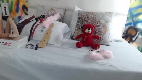 Snapshot of aria_martiin chatting on January 2025 11:10:02 AM aria online show from January 2025 11:10:02 AM