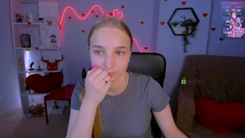 aria_voss_ online show from May 2026 05:37:02 AM