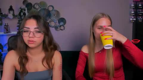 aria_voss_ online show from May 2026 06:00:02 AM
