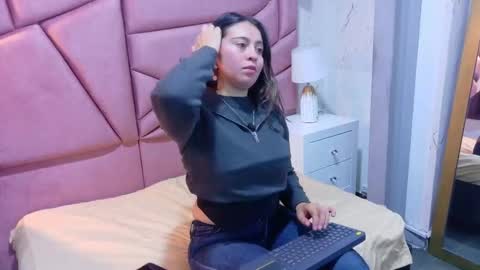 Ariadna online show from February 2026 06:37:02 PM