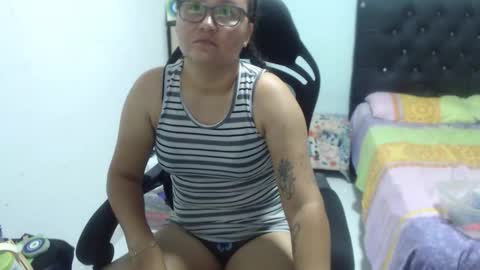 ...Ariana... online show from October 2025 06:21:01 PM