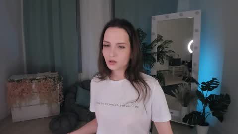 Ariadna online show from October 2025 09:02:01 PM