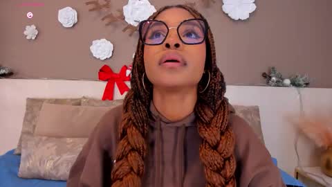 Aria Foster online show from December 2025 03:44:02 AM