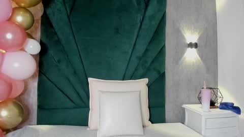 Snapshot of ariana_ceballos chatting on December 2024 11:59:01 AM ARIANA online show from December 2024 11:59:01 AM