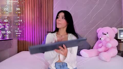 Ariana online show from October 2025 01:18:02 PM