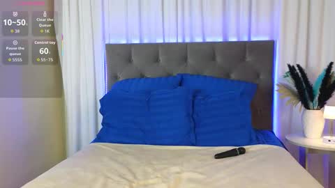 Ariana online show from November 2025 11:04:02 PM