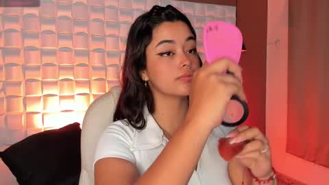 Ariana  online show from September 2025 01:33:01 PM