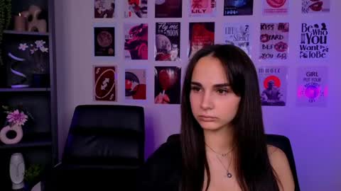 Snapshot of ariana_ross7 chatting on July 2026 09:12:02 AM ariana_ross7 online show from July 2026 09:12:02 AM