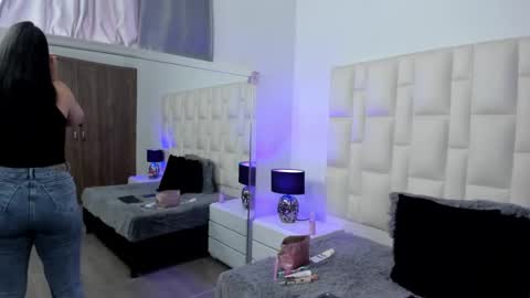  ariana  online show from February 2026 07:08:02 PM