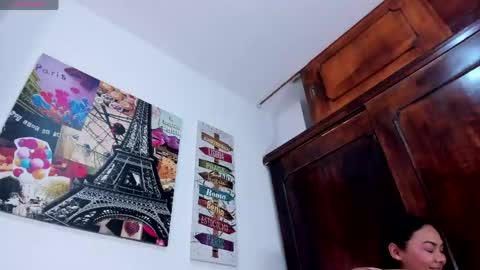 arianaa_w online show from June 2026 02:33:01 PM