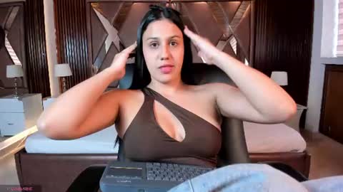 arianarouse  online show from July 2026 07:13:01 PM