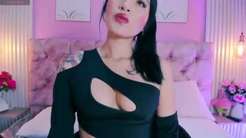 arianawest_ online show from June 2026 02:01:02 PM