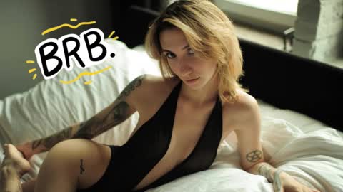 Snapshot of arianna_richi chatting on February 2026 06:35:02 AM Olivka online show from February 2026 06:35:02 AM