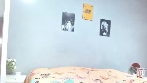 arianna rossi online show from April 2026 12:34:02 PM