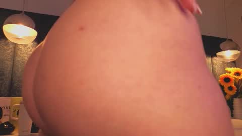 Snapshot of arianna_suarez1 chatting on February 2026 07:22:01 PM Arianna online show from February 2026 07:22:01 PM