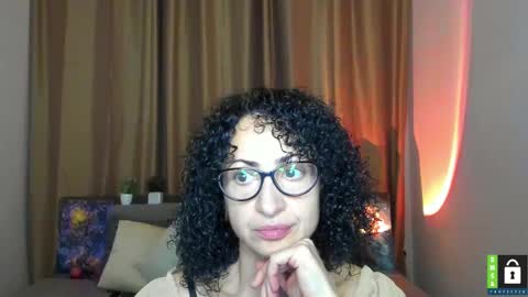 Arianna online show from November 2025 06:30:01 PM