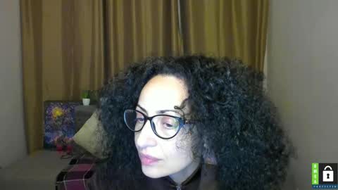 Arianna online show from November 2025 06:52:01 PM