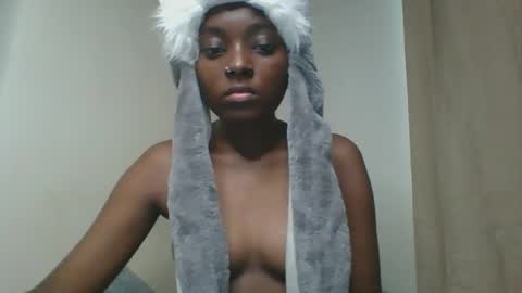 Tight pussy online show from April 2026 09:18:01 AM