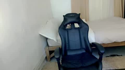 Arie online show from March 2026 09:37:02 AM