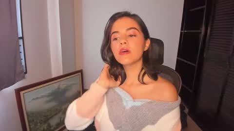 Ariel Pink Diamond online show from October 2025 06:16:01 PM