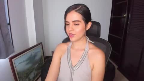 Ariel Pink Diamond online show from October 2025 09:25:02 PM